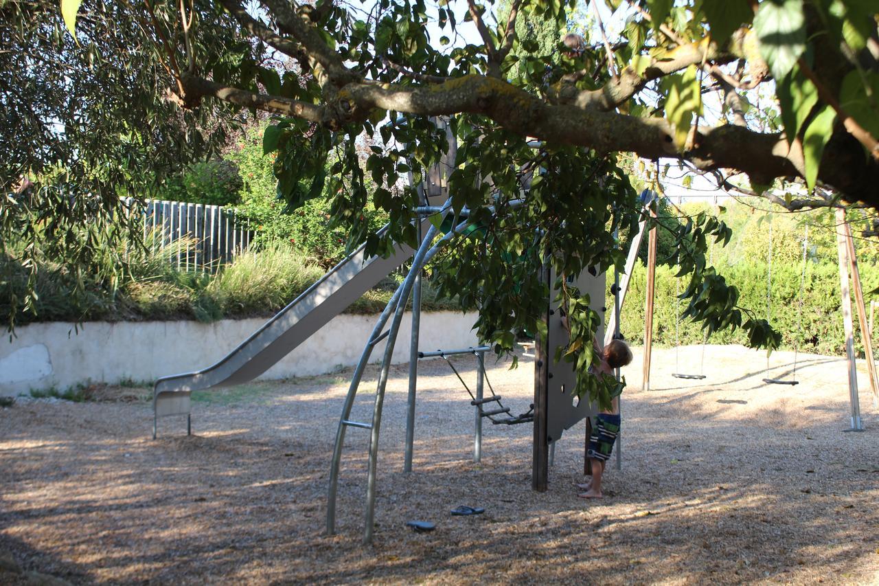 Готель Camping Forcalquier Les Routes De Provence Екстер'єр фото